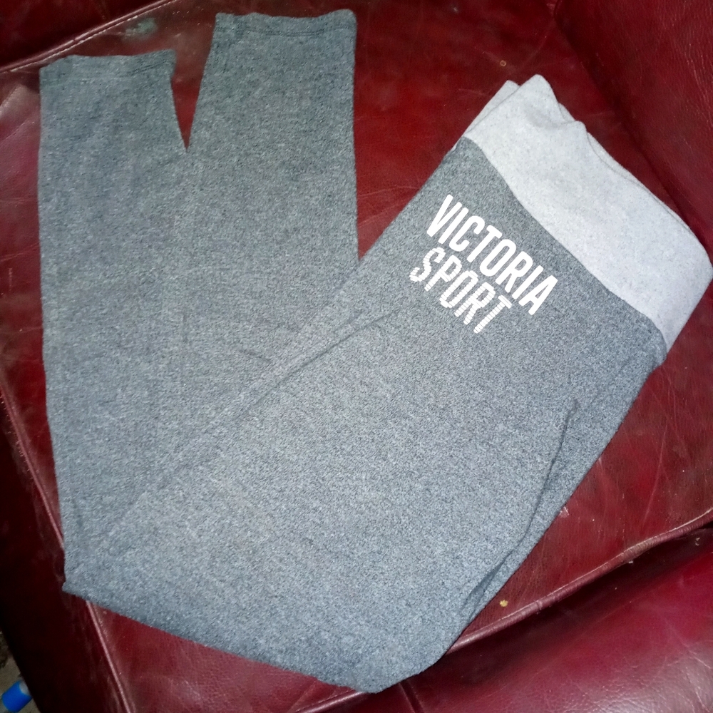 Victoria Sport workout pants